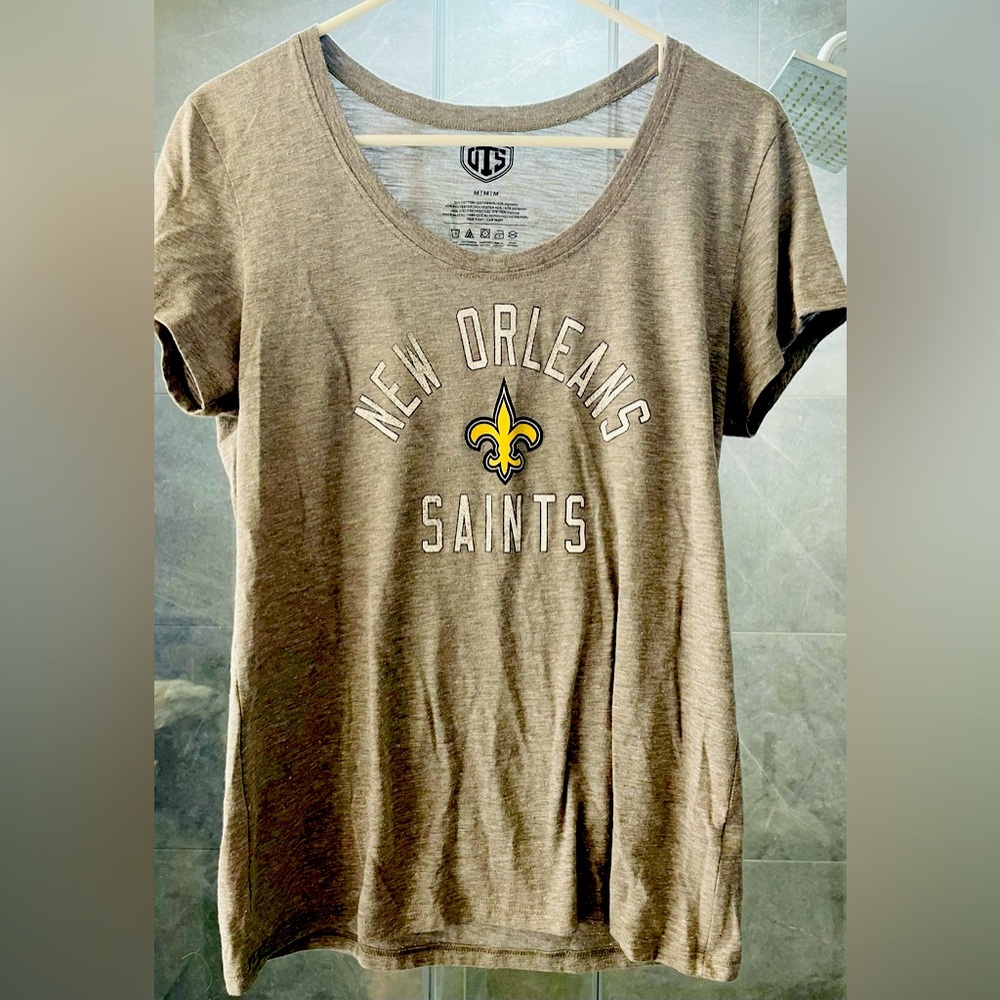 Women’s New Orleans Saints Tee - Size: Medium
